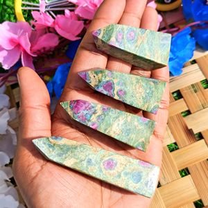 Obelisco de Fuchsite con Rubí Natural, Torre de Cristal, Piedra Curativa para Reiki, Meditación, Decoración Energética, Escultura Chakralume Hecha a Mano - Product Image 2