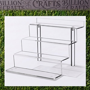Présentoir transparent multi-niveaux en acrylique pour figurines de collection, bijoux, parfums et cosmétiques - Product Image 1