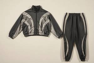 Ensemble coupe-vent bleu marine pour femme avec bandes latérales crème, survêtement sportif à manches longues, coupe régulière, toutes saisons, polyester tricoté - Product Image 3