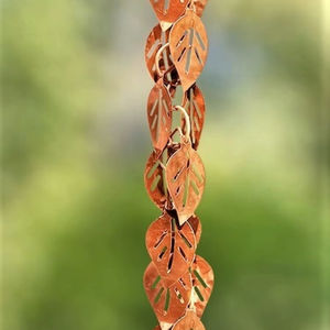 Chaîne de pluie élégante en fer pour la guidage de l'eau de pluie sur le toit, aménagement paysager et décoration extérieure - Product Image 1
