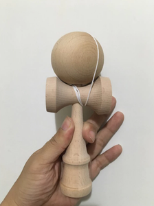 Jouet de jeu d'adresse pour enfants adultes améliorant la coordination plaisir en plein air vente en gros japonais Kendama bois de hêtre jouets écologiques - Product Image 4