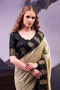 Sari indien traditionnel ethnique à broderies Zari pour les occasions de mariage et les événements festifs, tenue élégante et tendance pour femmes - Product Image 6