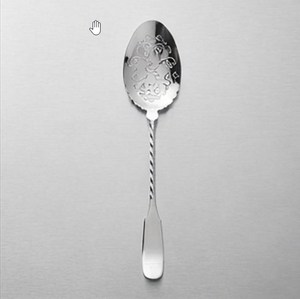 Cuillère de service plaquée argent avec long manche, design minimaliste, compatible lave-vaisselle, en acier inoxydable, pour ustensiles de cuisine et vaisselle. - Product Image 1
