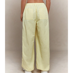 กางเกงจ็อกเกอร์ขาบานสีดำพิมพ์โลโก้ตามสั่ง มีกระเป๋าเยอะ ผ้าโพลีเอสเตอร์/คอตตอน ใส่สบายสำหรับฤดูหนาว แต่งเชือกผูก เอวหลวม ทรงคาร์โก้ สำหรับผู้หญิงและผู้ชาย - Product Image 4