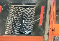 Premium E-Abfall-Schredder Halbautomatische Handy-Akku-Zerkleinerungsmaschine 300 - 500 Kg/Std Kapazität für den Export