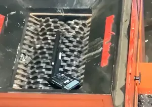 Broyeur semi-automatique de batteries de téléphones portables, capacité de 300 à 500 kg/h, broyeur de déchets électroniques pour la vente à l'exportation - Product Image 5