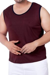 Débardeur sans manches pour homme fabriqué en Inde, en coton doux, avec options de personnalisation de la marque et confort léger. - Product Image 2
