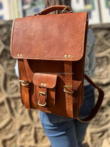 Mochila de cuero marrón con logotipo personalizado para mujer, morral de piel, dos en uno - Product Image 5