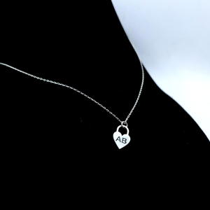 Collar con Inicial de Corazón AB Personalizable en Plata de Ley 925 - Product Image 1