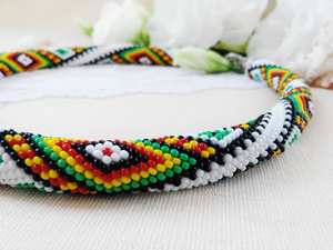 Collar de Oro Sólido de 14K con Cuentas de Semillas y Crochet, Diseño Étnico Bohemio Verde Geométrico Tribal Ucraniano, Tradicional Folclórico Ucraniano para Aniversario - Product Image 5