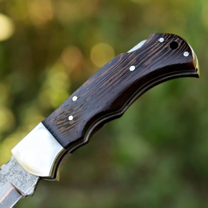 Cuchillo de bolsillo de acero de Damasco y cobre de grado industrial, mango de madera, hoja de punta caída, apertura con perilla, cuchillo plegable para camping, OEM - Product Image 2