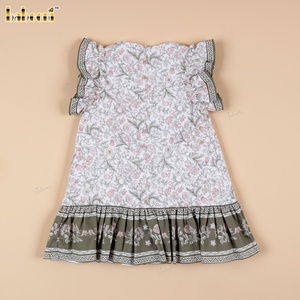 DR4529 – Vestido floral fruncido para niña con ribete en contraste - Product Image 6