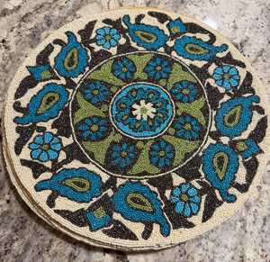 Juego de 8 Manteles Individuales Redondos Vintage MCM con Cuentas Hechas a Mano, 15”, Diseño Floral Verde Agua y Marrón, Estilo Retro - Product Image 2