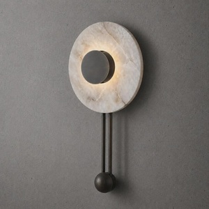 Applique murale ronde moderne avec abat-jour en marbre, finition laiton poli chromé, décoration intérieure minimaliste pour la maison - Product Image 5