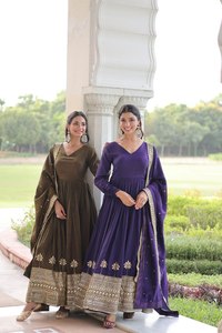 Ensemble robe/robe longue et dupatta en soie Georgette, design tendance glamour, richement orné de sequins, pour femme, tenue de soirée - Product Image 6