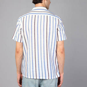 Chemises décontractées pour hommes à col cubain personnalisables avec étiquette privée, meilleur matériau avec fermeture à boutons en corne - Product Image 2