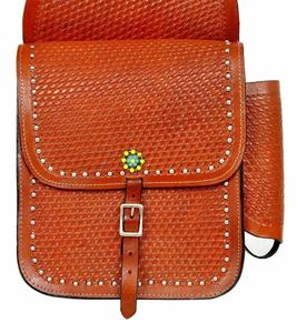 Sac de selle western en cuir martelé de qualité supérieure pour équipement de course hippique, fabriqué dans l'Uttar Pradesh - Product Image 2