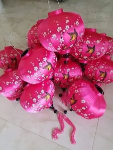 Lanterne suspendue artisanale en bambou, imprimée à l'écran en soie vietnamienne, écologique et colorée, pour mariage, événement, fête, maison - Product Image 2