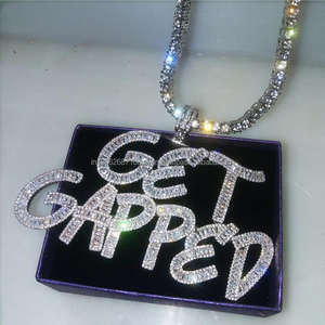 ชื่อบาแกตต์เย็นแบบมีเอกลักษณ์และจี้ตัวเลขใน925เงินสเตอร์ลิงกับ VVS เพชรโมอิสซาไนต์เครื่องประดับฮิปฮอปที่กำหนดเอง - Product Image 1