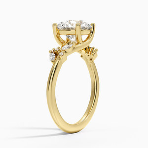 Anillo de compromiso solitario de cuatro puntas con diamante redondo - Product Image 4