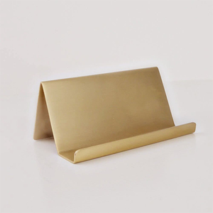 Porte-cartes en laiton très demandé pour hôtels, bureaux et commerces, fabriqué en Inde, en vente à prix compétitif - Product Image 1