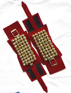 Campanas de Tobillo Ghungroo de Metal y Terciopelo Hechas a Mano, Par de Campanas de Latón para Danza Clásica India Tradicional, Correa Ajustable con Hebilla - Product Image 2