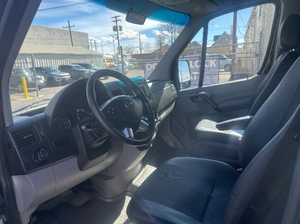 Furgoneta de Carga Sprinter 2016 Usada Profesionalmente con Transmisión Automática, 115,495 millas (Furgoneta de Panel) - Product Image 3