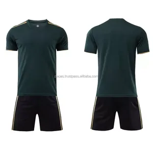 Uniformes de Fútbol Retro Personalizados al Por Mayor, Tallas Grandes, Sublimados, Conjunto de Uniforme de Fútbol Unisex, Ropa Deportiva Transpirable para Entrenamiento de Equipo - Product Image 4