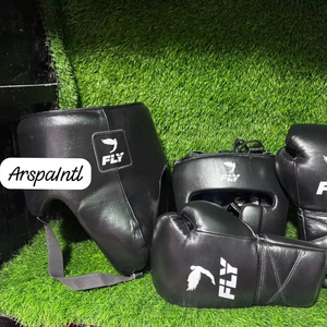 Nuevo Set de Boxeo Personalizado Listo para Enviar, Set de Boxeo Profesional de Alta Calidad en Cuero Genuino - Product Image 1
