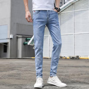 กางเกงยีนส์ผู้ชายสไตล์เกาหลี ดีไซน์โลโก้แบบ OEM  ทรงสลิมฟิต ยืดหยุ่น น้ำหนักเบา ระบายอากาศได้ดี แห้งเร็ว เหมาะสำหรับใส่ลำลองในฤดูใบไม้ร่วง - Product Image 6