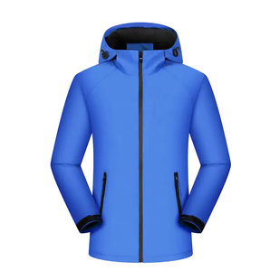 Veste Softshell Unisexe Personnalisée avec Capuche et Fermeture Éclair Frontale, Design Élégant et Uni, Revêtement Coupe-Vent et Imperméable pour Hommes – Vente en Gros - Product Image 2