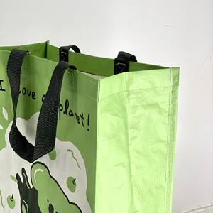 Sacs fourre-tout en matériau BOPP directement de l'usine, logo imprimé personnalisé, couleur personnalisée, réutilisables, pliables, imperméables, sacs de shopping fabriqués au Vietnam - Product Image 5