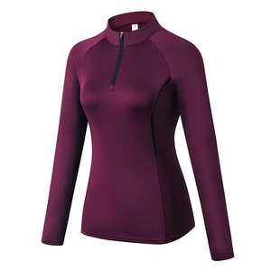 Haut de sport uni en polyester et élasthanne pour femme, coupe ajustée, T-shirt de yoga respirant, vêtements de sport pour la gym, prix direct usine - Product Image 4