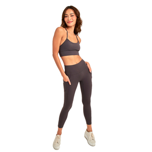 ชุดโยคะผู้หญิงคุณภาพสูง แห้งเร็ว ระบายอากาศดี โลโก้สั่งทำได้ เป็นมิตรกับสิ่งแวดล้อม ดีไซน์ติดโลโก้ด้านหน้าเอว ชุด 2 ชิ้น ราคาสมเหตุสมผล - Product Image 1
