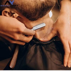 Navaja de Afeitar Profesional Premium de Acero Inoxidable con Bloqueo Oscilante y Hoja Única para Afeitado de Precisión, Uso en Barberías, Venta al por Mayor, OEM, Marca Privada - Product Image 4