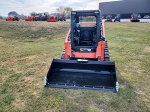 Chargeuse compacte sur chenilles Kubota SVL65-2 - Product Image 4