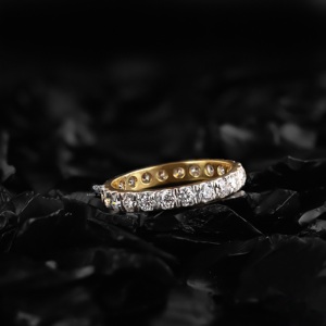 แหวนแต่งงานเพชรทรงกลมเพาะเลี้ยงแบบเต็มวง ประดับเพชรแบบพาเว่ ทองคำขาว 14K แหวนครบรอบสำหรับผู้หญิง ขายส่ง - Product Image 1
