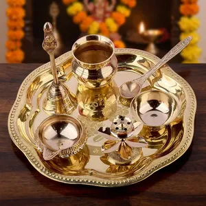 Hochwertiges Metall-Pooja-Thali-Set mit Graviertem Lakshmi-Ganesh-Design in Goldausführung, Gebetsplatte mit Traditioneller Diya-Glocke und Kalash - Product Image 6