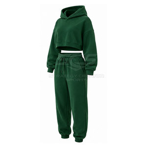 Ensemble de sweats à capuche courts pour femmes, en tissu doux, coupe confortable et design élégant en deux pièces pour un style décontracté. - Product Image 3