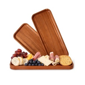 Plateau rectangulaire robuste en bois, grain naturel lisse, pour viande et fromage - Product Image 1