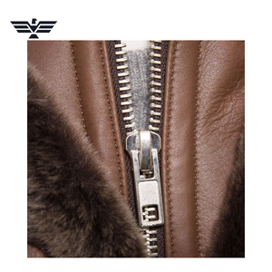Veste de moto longue en cuir PU marron pour homme, doublure en fausse fourrure, col montant, fermeture éclair, coupe-vent, hiver, vintage, décontractée - Product Image 6