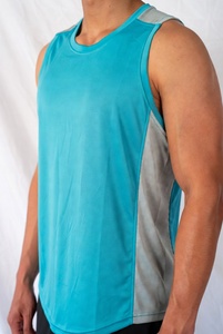 Chemise sans manches à coupe décontractée pour des looks estivaux sans effort, confortables pour les activités par temps chaud, essentiels décontractés et tenues quotidiennes - Product Image 4