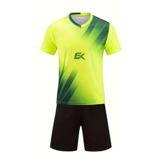 Conjunto de Camiseta de Fútbol Sublimada con Degradado Amarillo y Verde para Hombre, Manga Corta, Absorbe la Humedad, Ajuste Atlético, Uniforme de Fútbol - Product Image 3