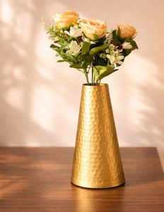Jarrón de latón antiguo con patrón floral tallado a mano, diseño clásico para flores, plantas verdes, decoración del hogar - Product Image 4