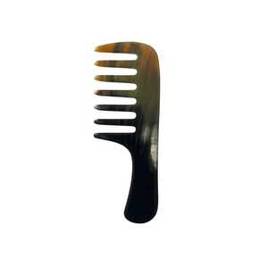 Peigne en corne de vache fait main, à dents fines et larges, écologique, forme naturelle, design moderne, pour cadeaux d'affaires, décoration intérieure, fabriqué à l'Uttar Pradesh - Product Image 2
