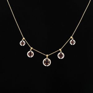 สร้อยคอจี้รูปดาวประดับเพชรสามเม็ดทองคำโรสโกลด์ 14K สุดหรู เครื่องประดับชั้นดีสำหรับผู้หญิง ของขวัญวันครบรอบแต่งงาน รุ่นใหม่ - Product Image 2