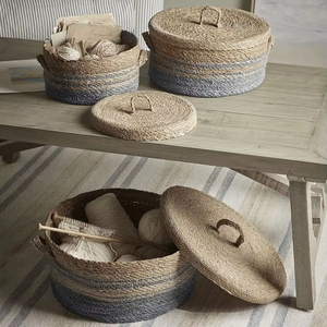 Ensemble de 3 paniers ronds en jonc de mer aux couleurs assorties, paniers de rangement faits à la main, vente en gros, écologiques, fabriqués au Vietnam - Product Image 1