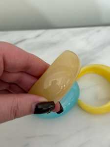 Bracelet en résine haut de gamme, léger et confortable à porter, artistique et élégant, couleur personnalisée, fait main, artisanat, Saint-Valentin - Product Image 6