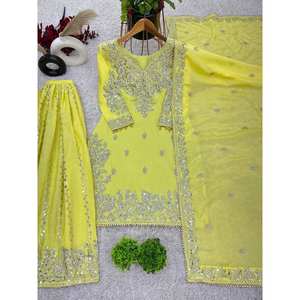 Magnifique ensemble Top-Gharara et Dupatta avec broderie lourde et travail de sequins pour vêtements indiens et pakistanais - Product Image 3