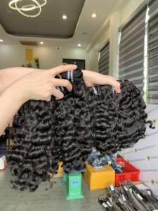 Vietnamien 100% paquets de cheveux humains non transformés Remy qualité eurasienne bouclée Jerry crépus boucles Extensions de cheveux trame unique - Product Image 2